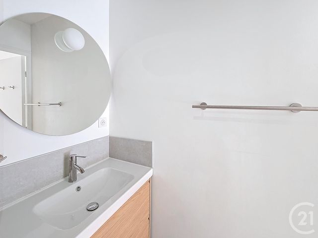 Appartement F3 à louer - 3 pièces - 64.95 m2 - TROYES - 10 - CHAMPAGNE-ARDENNE - Century 21 Lairé Immobilier