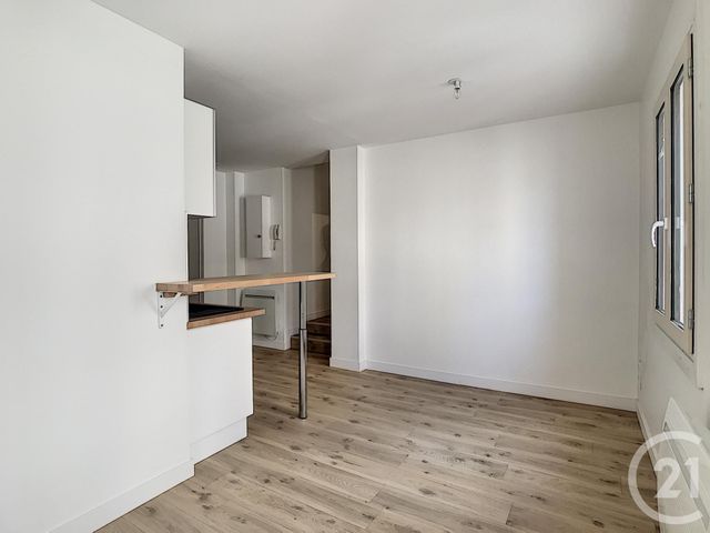 Appartement F2 à louer - 2 pièces - 41.0 m2 - TROYES - 10 - CHAMPAGNE-ARDENNE - Century 21 Lairé Immobilier