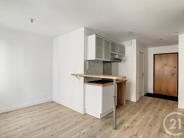 Appartement F2 à louer - 2 pièces - 41.0 m2 - TROYES - 10 - CHAMPAGNE-ARDENNE - Century 21 Lairé Immobilier
