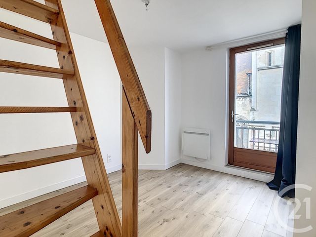 Appartement F2 à louer - 2 pièces - 41.0 m2 - TROYES - 10 - CHAMPAGNE-ARDENNE - Century 21 Lairé Immobilier