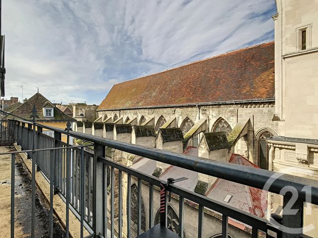 Appartement F2 à louer - 2 pièces - 41.0 m2 - TROYES - 10 - CHAMPAGNE-ARDENNE - Century 21 Lairé Immobilier