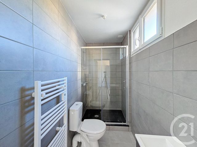 Appartement à louer - 2 pièces - 31.7 m2 - STE SAVINE - 10 - CHAMPAGNE-ARDENNE - Century 21 Lairé Immobilier