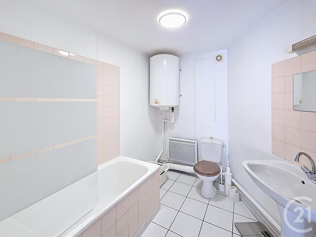 Appartement F2 à louer - 2 pièces - 30.0 m2 - TROYES - 10 - CHAMPAGNE-ARDENNE - Century 21 Lairé Immobilier