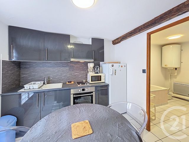 Appartement F2 à louer - 2 pièces - 30.0 m2 - TROYES - 10 - CHAMPAGNE-ARDENNE - Century 21 Lairé Immobilier