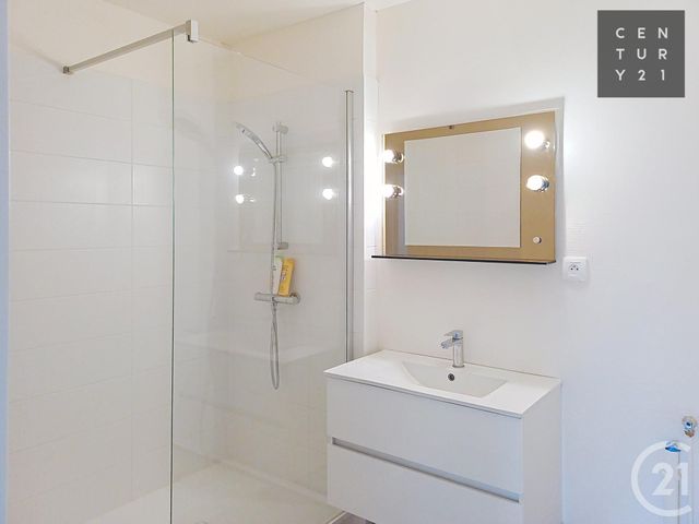 Appartement F3 à vendre - 3 pièces - 61.0 m2 - TROYES - 10 - CHAMPAGNE-ARDENNE - Century 21 Lairé Immobilier