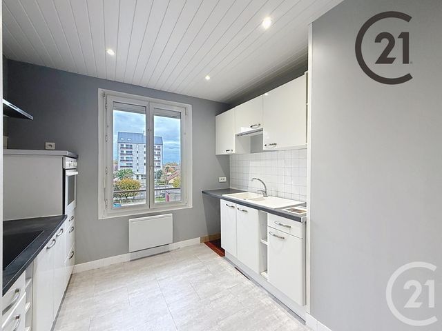 Appartement à vendre - 4 pièces - 68.26 m2 - TROYES - 10 - CHAMPAGNE-ARDENNE - Century 21 Lairé Immobilier