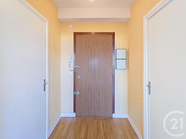 Appartement F2 à louer - 2 pièces - 42.0 m2 - TROYES - 10 - CHAMPAGNE-ARDENNE - Century 21 Lairé Immobilier