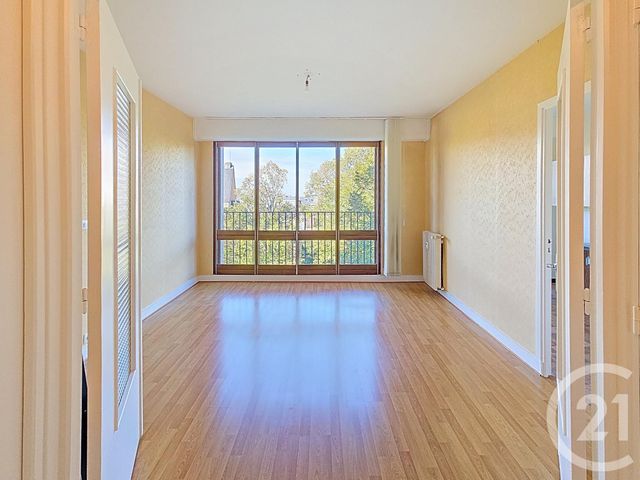 Appartement F2 à louer - 2 pièces - 42.0 m2 - TROYES - 10 - CHAMPAGNE-ARDENNE - Century 21 Lairé Immobilier