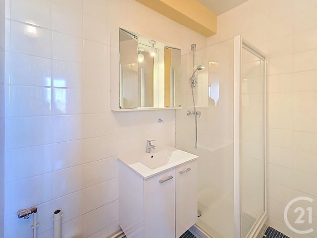 Appartement F2 à louer - 2 pièces - 42.0 m2 - TROYES - 10 - CHAMPAGNE-ARDENNE - Century 21 Lairé Immobilier