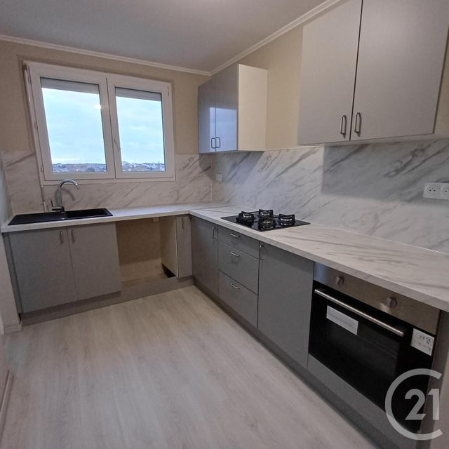 Appartement F3 à vendre - 3 pièces - 62.33 m2 - ST ANDRE LES VERGERS - 10 - CHAMPAGNE-ARDENNE - Century 21 Lairé Immobilier