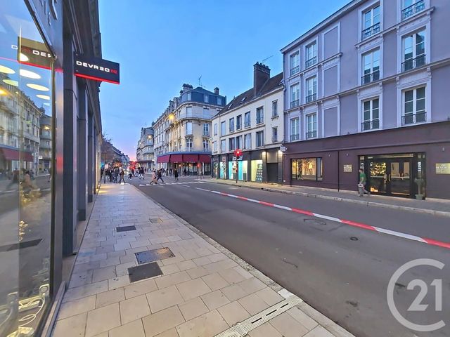 commerce à louer - 270.0 m2 - TROYES - 10 - CHAMPAGNE-ARDENNE - Century 21 Lairé Immobilier