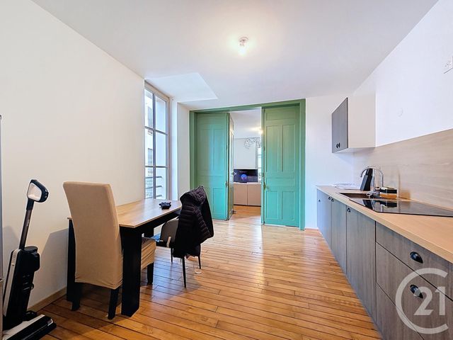 Appartement F3 à louer - 3 pièces - 58.0 m2 - TROYES - 10 - CHAMPAGNE-ARDENNE - Century 21 Lairé Immobilier