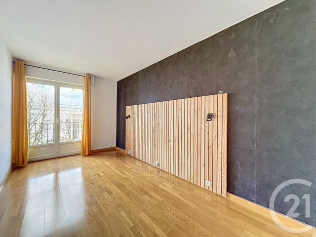 Appartement F3 à louer - 3 pièces - 64.8 m2 - TROYES - 10 - CHAMPAGNE-ARDENNE - Century 21 Lairé Immobilier