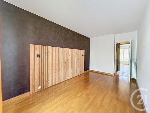 Appartement F3 à louer - 3 pièces - 64.8 m2 - TROYES - 10 - CHAMPAGNE-ARDENNE - Century 21 Lairé Immobilier