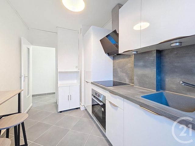 Appartement F4 à louer - 4 pièces - 63.09 m2 - LA CHAPELLE ST LUC - 10 - CHAMPAGNE-ARDENNE - Century 21 Lairé Immobilier