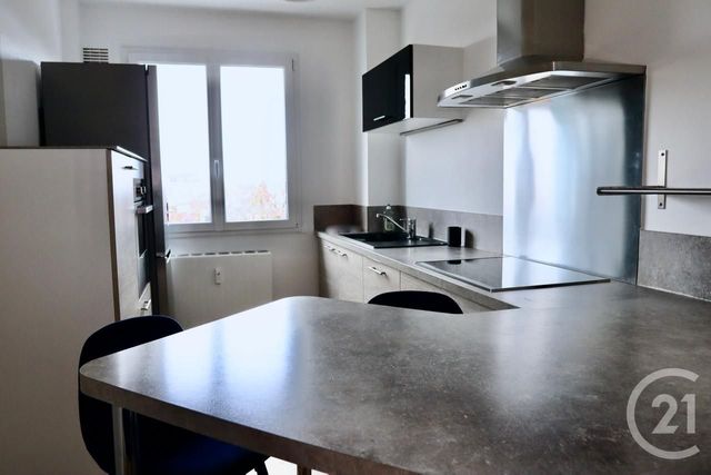 Appartement F5 à louer - 5 pièces - 102.0 m2 - TROYES - 10 - CHAMPAGNE-ARDENNE - Century 21 Lairé Immobilier