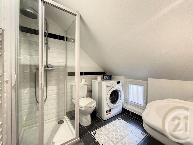 Appartement T2 à louer - 2 pièces - 28.8 m2 - TROYES - 10 - CHAMPAGNE-ARDENNE - Century 21 Lairé Immobilier