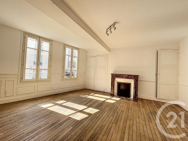 Appartement F4 à louer - 4 pièces - 104.0 m2 - TROYES - 10 - CHAMPAGNE-ARDENNE - Century 21 Lairé Immobilier