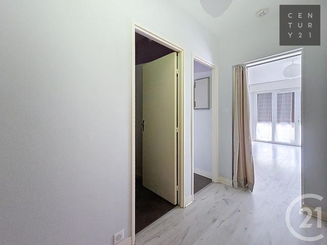 Appartement F2 à vendre - 2 pièces - 59.51 m2 - TROYES - 10 - CHAMPAGNE-ARDENNE - Century 21 Lairé Immobilier