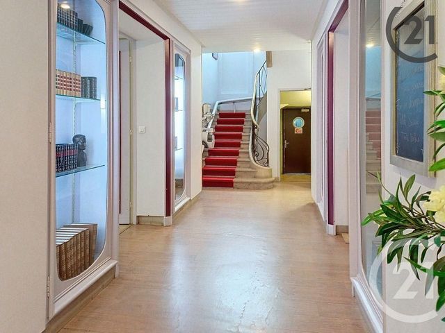 Appartement F2 à vendre - 2 pièces - 59.51 m2 - TROYES - 10 - CHAMPAGNE-ARDENNE - Century 21 Lairé Immobilier