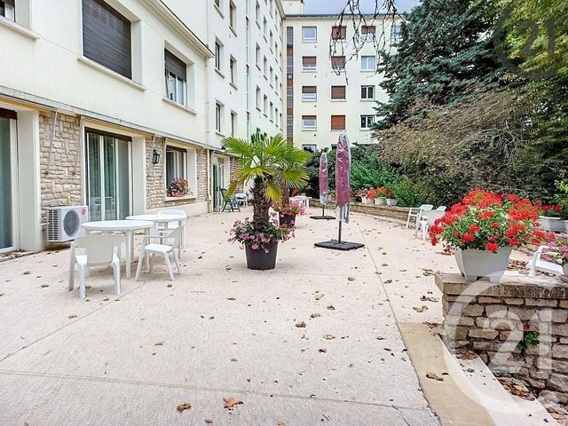 Appartement F2 à vendre - 2 pièces - 59.51 m2 - TROYES - 10 - CHAMPAGNE-ARDENNE - Century 21 Lairé Immobilier