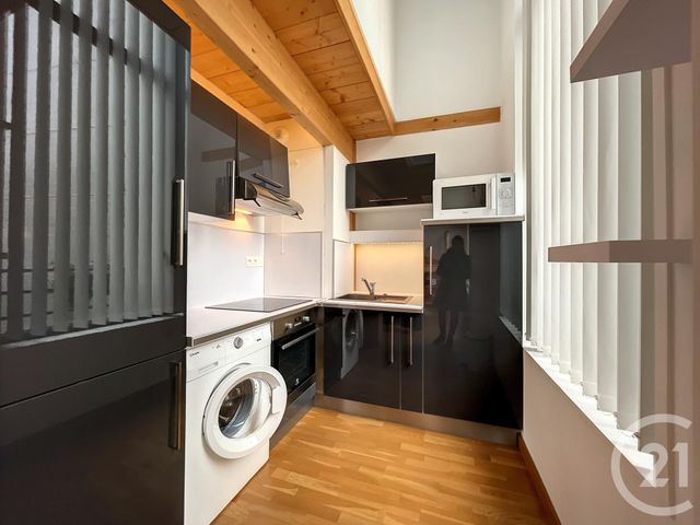 Appartement T2 à louer - 2 pièces - 50.0 m2 - TROYES - 10 - CHAMPAGNE-ARDENNE - Century 21 Lairé Immobilier