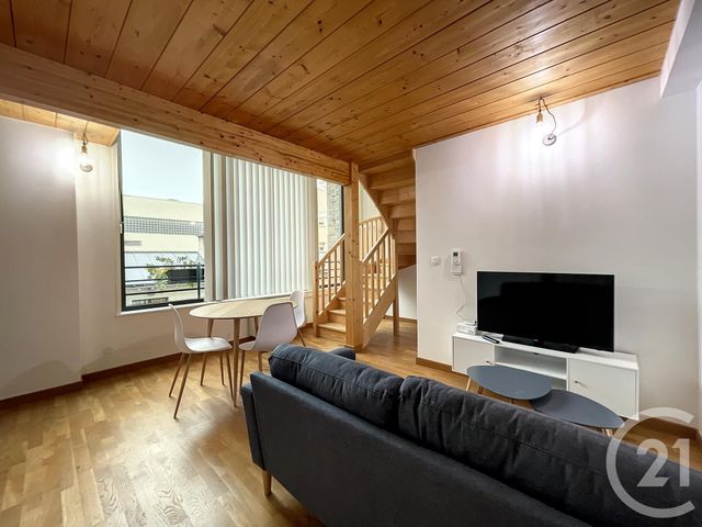 Appartement T2 à louer - 2 pièces - 50.0 m2 - TROYES - 10 - CHAMPAGNE-ARDENNE - Century 21 Lairé Immobilier