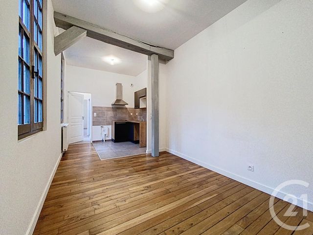 Appartement T2 à louer - 2 pièces - 40.6 m2 - TROYES - 10 - CHAMPAGNE-ARDENNE - Century 21 Lairé Immobilier