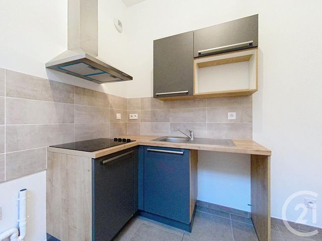 Appartement T2 à louer - 2 pièces - 40.6 m2 - TROYES - 10 - CHAMPAGNE-ARDENNE - Century 21 Lairé Immobilier