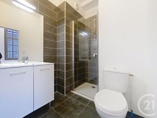 Appartement T2 à louer - 2 pièces - 40.6 m2 - TROYES - 10 - CHAMPAGNE-ARDENNE - Century 21 Lairé Immobilier