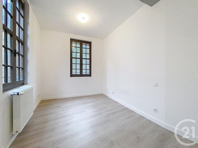 Appartement T2 à louer - 2 pièces - 40.6 m2 - TROYES - 10 - CHAMPAGNE-ARDENNE - Century 21 Lairé Immobilier