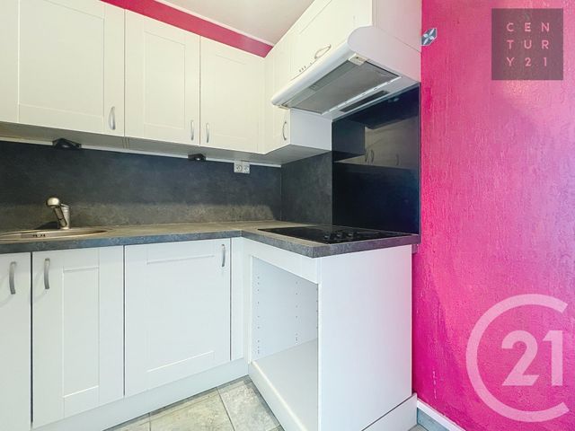 Appartement T1 à vendre - 1 pièce - 26.88 m2 - ST JULIEN LES VILLAS - 10 - CHAMPAGNE-ARDENNE - Century 21 Lairé Immobilier