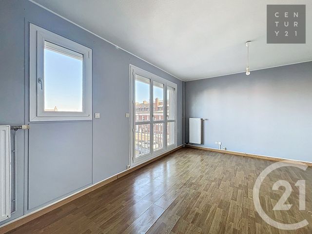 Appartement T1 à vendre - 1 pièce - 26.88 m2 - ST JULIEN LES VILLAS - 10 - CHAMPAGNE-ARDENNE - Century 21 Lairé Immobilier