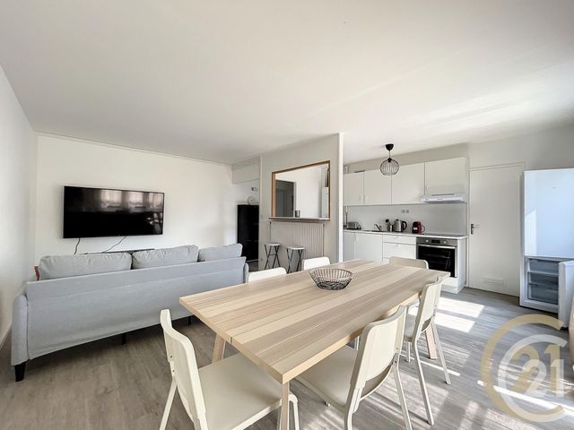 Appartement à louer - 4 pièces - 73.8 m2 - TROYES - 10 - CHAMPAGNE-ARDENNE - Century 21 Lairé Immobilier