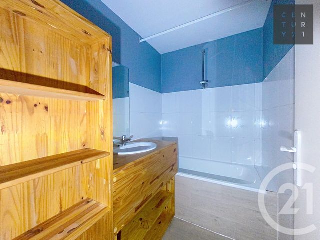 Appartement à vendre - 2 pièces - 54.41 m2 - LA CHAPELLE ST LUC - 10 - CHAMPAGNE-ARDENNE - Century 21 Lairé Immobilier