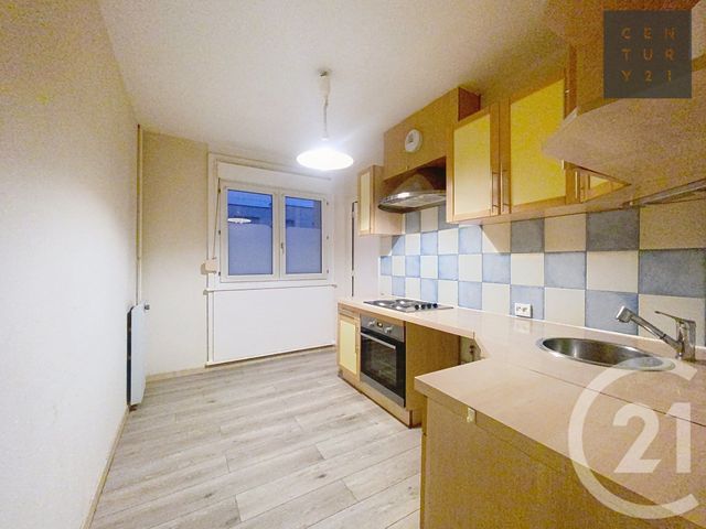 Appartement à vendre - 2 pièces - 54.41 m2 - LA CHAPELLE ST LUC - 10 - CHAMPAGNE-ARDENNE - Century 21 Lairé Immobilier