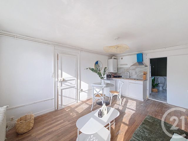 Appartement F2 à louer - 2 pièces - 44.0 m2 - TROYES - 10 - CHAMPAGNE-ARDENNE - Century 21 Lairé Immobilier
