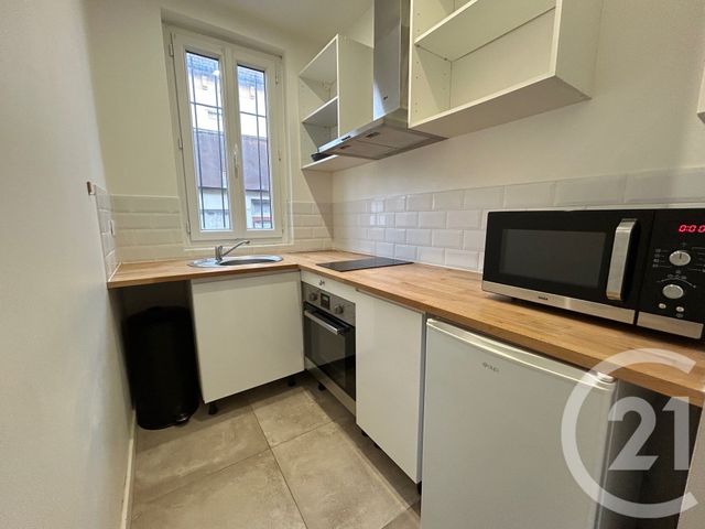 Appartement F2 à louer - 2 pièces - 30.0 m2 - TROYES - 10 - CHAMPAGNE-ARDENNE - Century 21 Lairé Immobilier