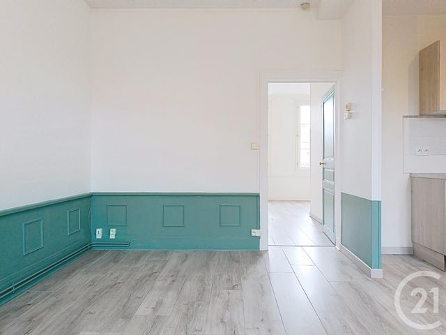 Appartement F2 à louer - 2 pièces - 45.0 m2 - STE SAVINE - 10 - CHAMPAGNE-ARDENNE - Century 21 Lairé Immobilier