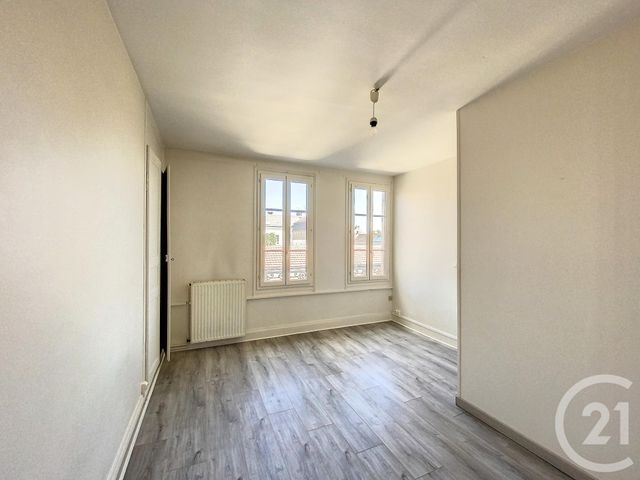 Appartement F2 à louer - 2 pièces - 45.0 m2 - STE SAVINE - 10 - CHAMPAGNE-ARDENNE - Century 21 Lairé Immobilier