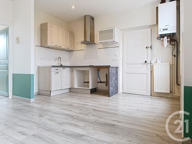 Appartement F2 à louer STE SAVINE