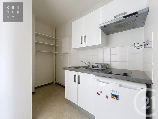 Appartement F1 à vendre - 1 pièce - 27.0 m2 - ST JULIEN LES VILLAS - 10 - CHAMPAGNE-ARDENNE - Century 21 Lairé Immobilier