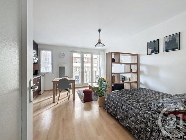 Appartement F1 à louer - 1 pièce - 26.2 m2 - TROYES - 10 - CHAMPAGNE-ARDENNE - Century 21 Lairé Immobilier