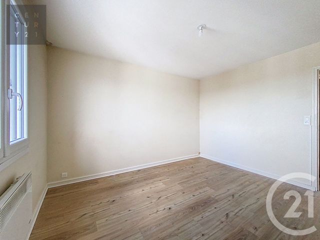 Appartement F2 à louer - 2 pièces - 59.0 m2 - TROYES - 10 - CHAMPAGNE-ARDENNE - Century 21 Lairé Immobilier