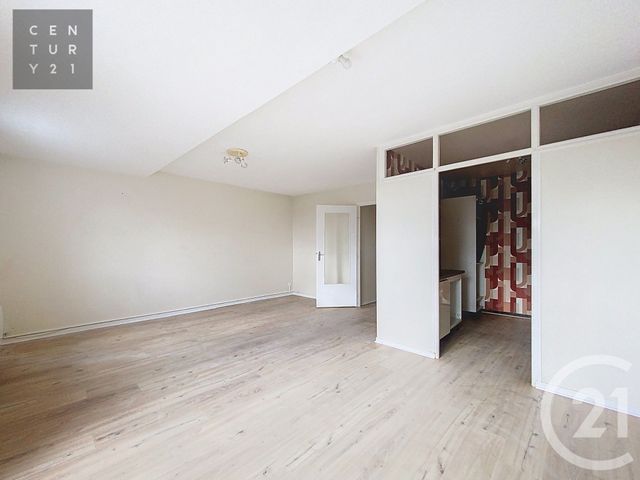 Appartement F2 à louer - 2 pièces - 59.0 m2 - TROYES - 10 - CHAMPAGNE-ARDENNE - Century 21 Lairé Immobilier