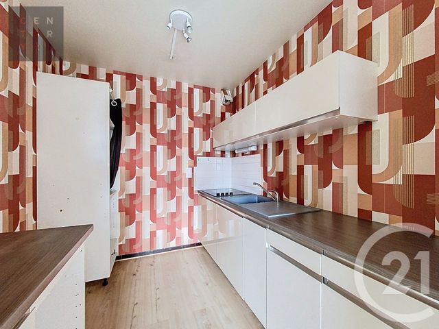 Appartement F2 à louer - 2 pièces - 59.0 m2 - TROYES - 10 - CHAMPAGNE-ARDENNE - Century 21 Lairé Immobilier