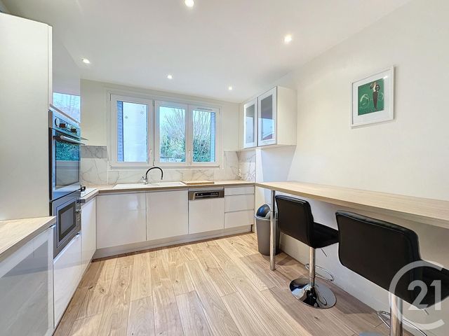 Appartement F3 à louer - 3 pièces - 63.0 m2 - TROYES - 10 - CHAMPAGNE-ARDENNE - Century 21 Lairé Immobilier