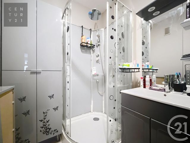 Appartement F3 à vendre - 3 pièces - 56.0 m2 - TROYES - 10 - CHAMPAGNE-ARDENNE - Century 21 Lairé Immobilier