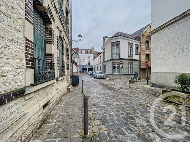 Appartement F5 à louer - 5 pièces - 118.0 m2 - TROYES - 10 - CHAMPAGNE-ARDENNE - Century 21 Lairé Immobilier