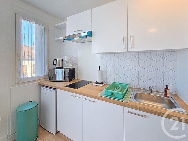 Appartement F1 à louer - 1 pièce - 27.1 m2 - TROYES - 10 - CHAMPAGNE-ARDENNE - Century 21 Lairé Immobilier